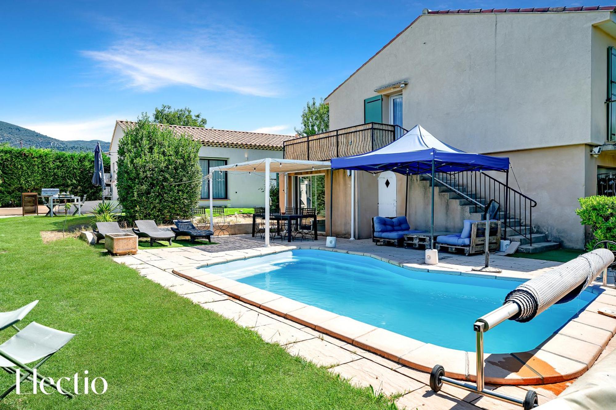 Villa Oliveda - Piscine & Salon Cinema Lourmarin Esterno foto